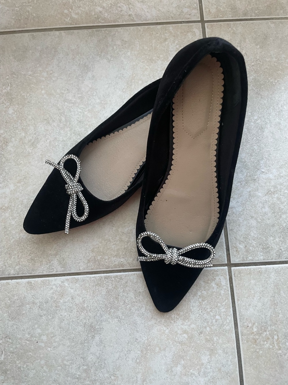 Black Pointed Toe Ballet Flats with Crystal Bow